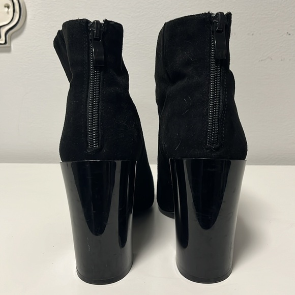 Ladies’ suede leather booties - Picture 3 of 7